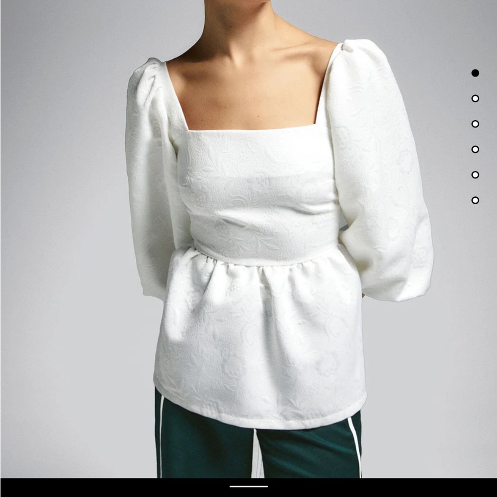Elegant White Puff Sleeve Top